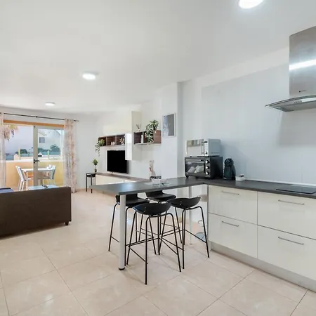 Sandra La Perla Apartment