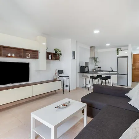 Sandra La Perla Apartment *